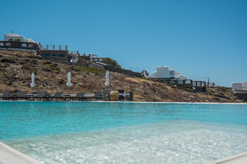 Capo Di Mykonos Resort Agios Ioannis Diakoftis ภายนอก รูปภาพ